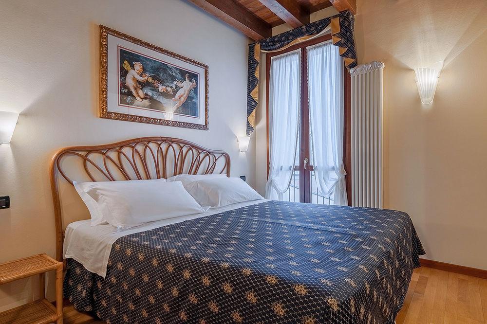 Palazzo Brando - Living Apartments 特雷维索 外观 照片