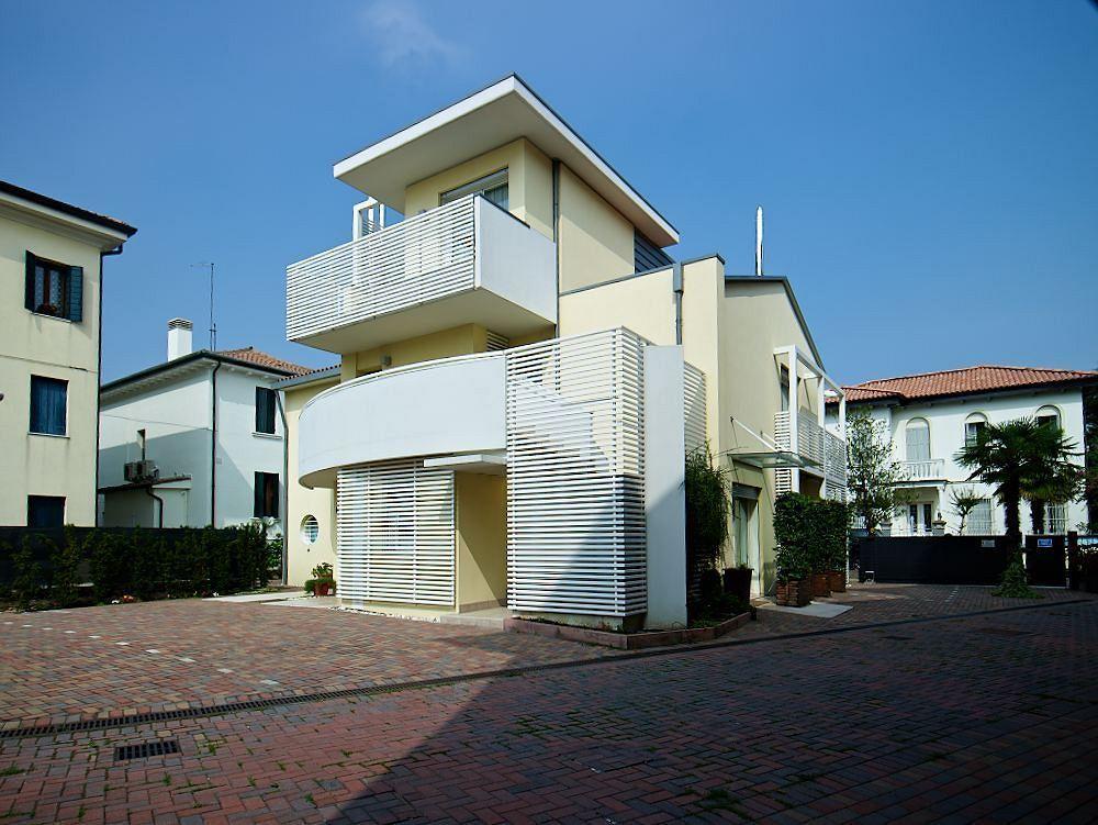 Palazzo Brando - Living Apartments 特雷维索 外观 照片